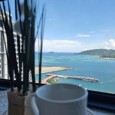 Nana Homestay - Jesselton Quay